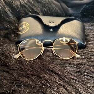 Ray-Ban Classic Gold and Black Sunglasses